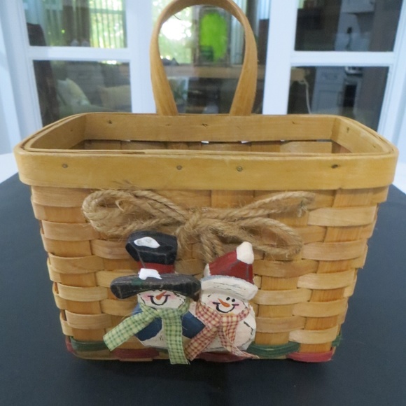 SALE WICKER CHRISTMAS CARD HANGING BASKET - Picture 1 of 4